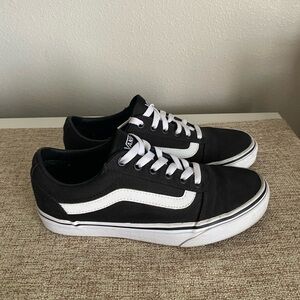 Black vans ward canvas skate shoes